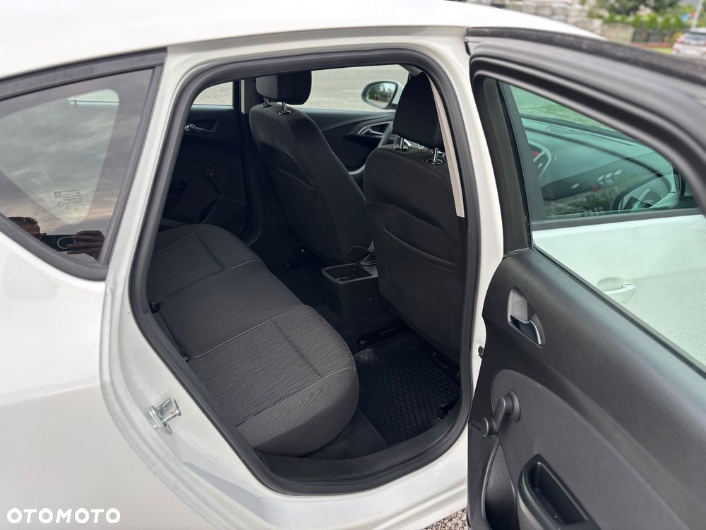 Opel Astra - 11