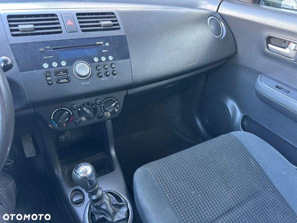 Suzuki Swift - 14