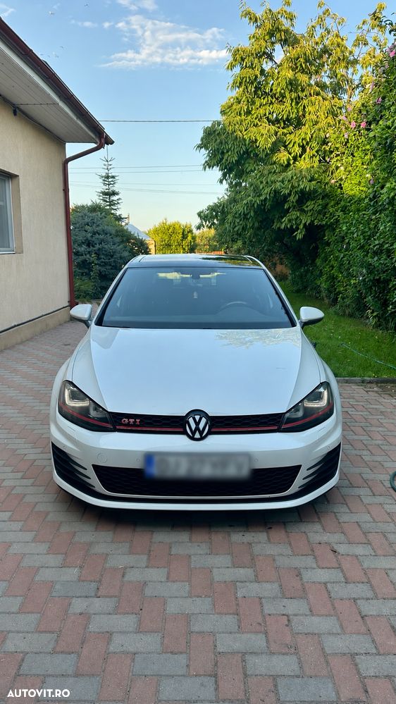 Volkswagen Golf 2.0 TSI BMT DSG GTI Performance - 2