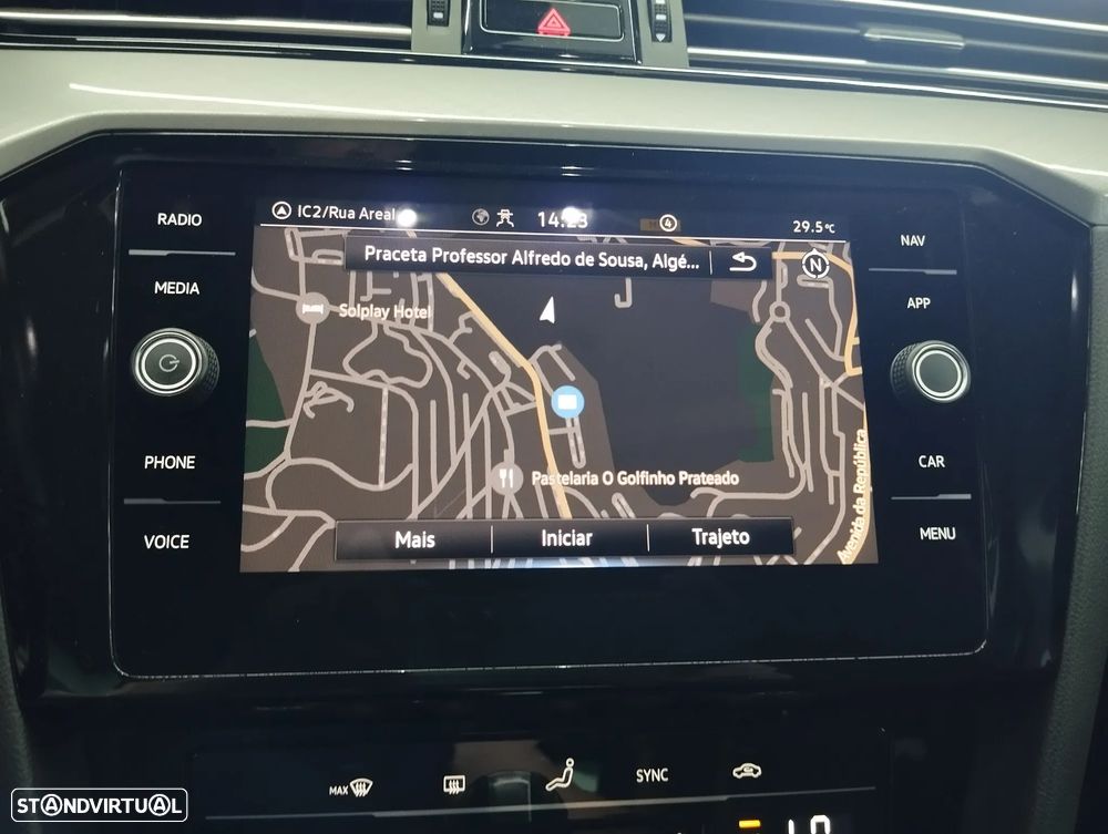 VW Passat Variant 2.0 TDI Business DSG - 25