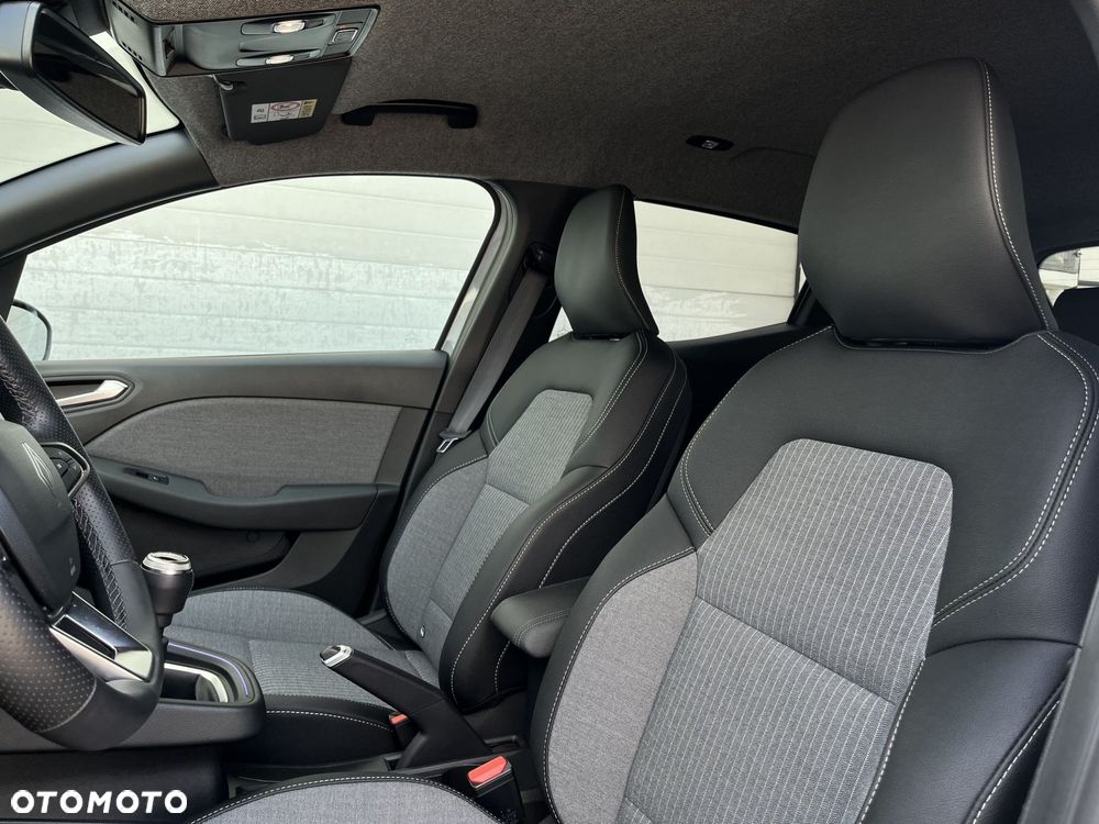 Renault Clio - 11