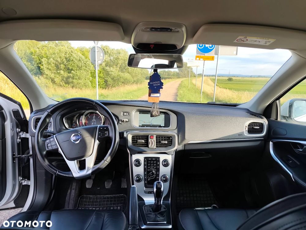 Volvo V40 D2 Ocean Race - 16