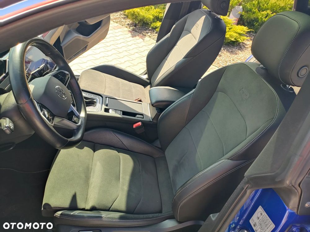 Volkswagen Arteon 2.0 TDI SCR R-Line DSG - 27