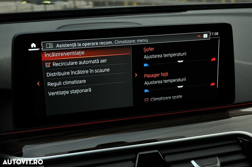 BMW Seria 5 530d xDrive AT MHEV - 17