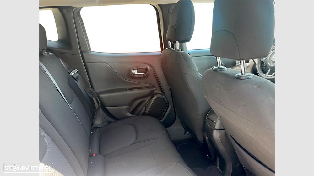 Jeep Renegade 1.0 T Limited - 18
