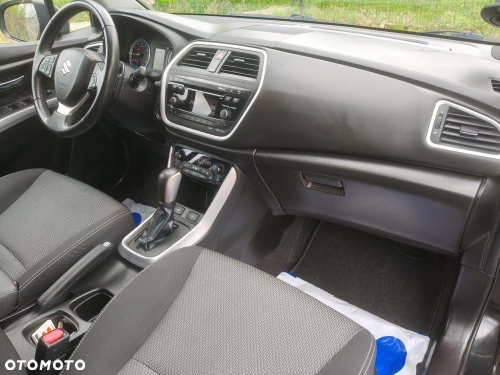 Suzuki SX4 S-Cross 1.6 VVT CVT 4x2 limited - 23