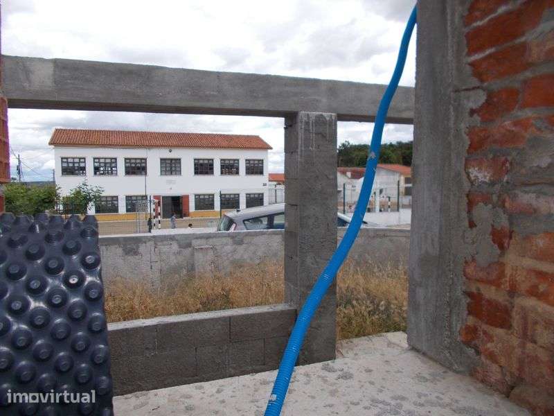 VENDE-SE: Casa na Carregueira com 700m² de Terreno - Grande imagem: 5/12