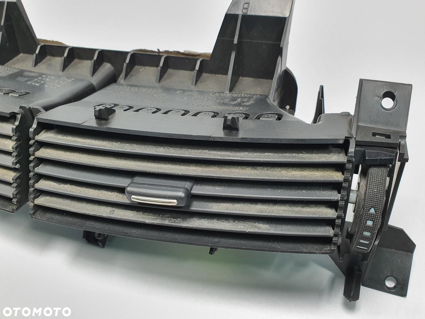 KRATKA NAWIEWU ŚRODKOWA DESKI KONSOLI RENAULT ESPACE IV 226742 226443 - 2