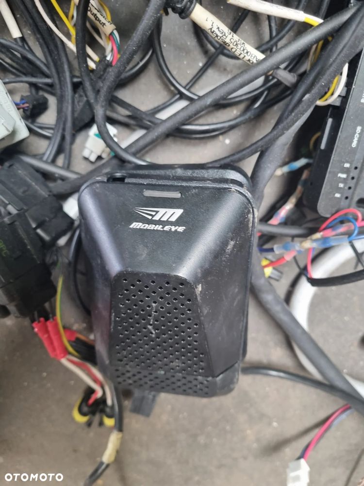 System asystenta kierowcy MOBILEYE - 1