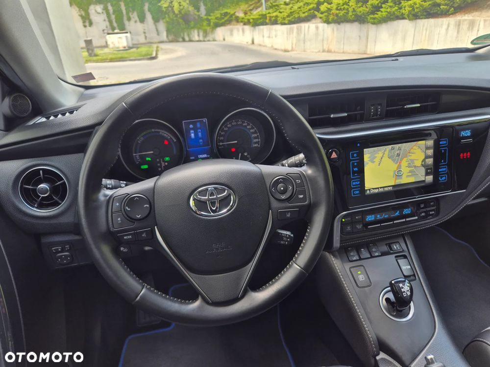 Toyota Auris - 18