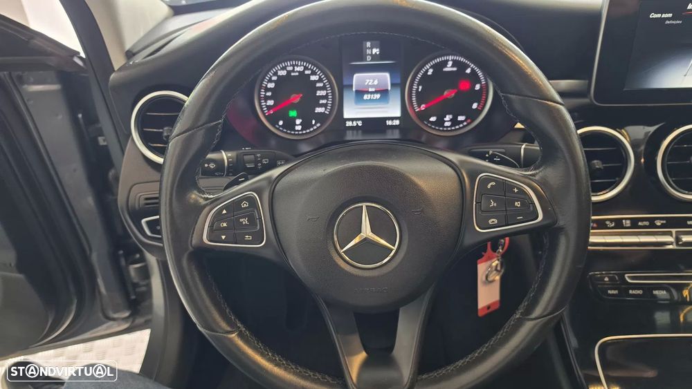 Mercedes-Benz C 180 BlueTEC Avantgarde Aut. — fotografia 37