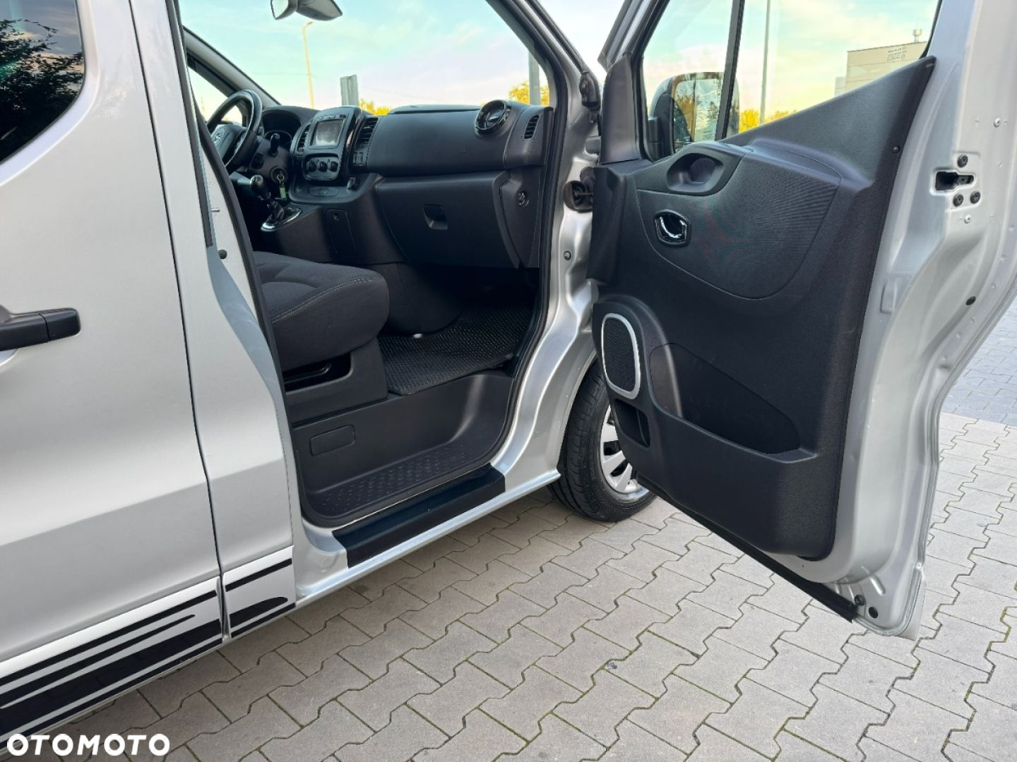 Opel Vivaro - 31
