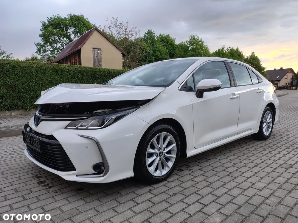 Toyota Corolla - 4