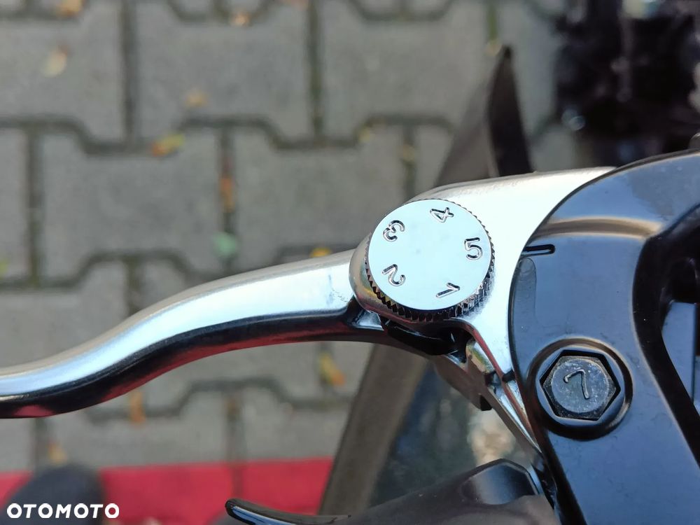 Kawasaki Z 650 - 11