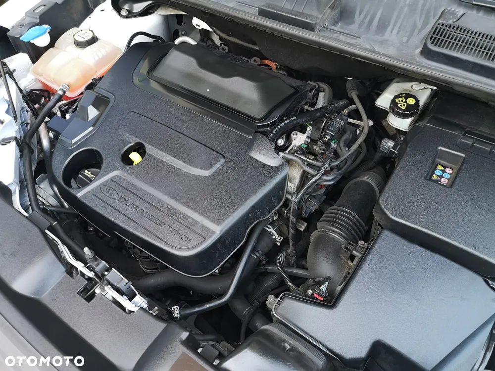 Ford Kuga 2.0 TDCi 2x4 Trend - 25