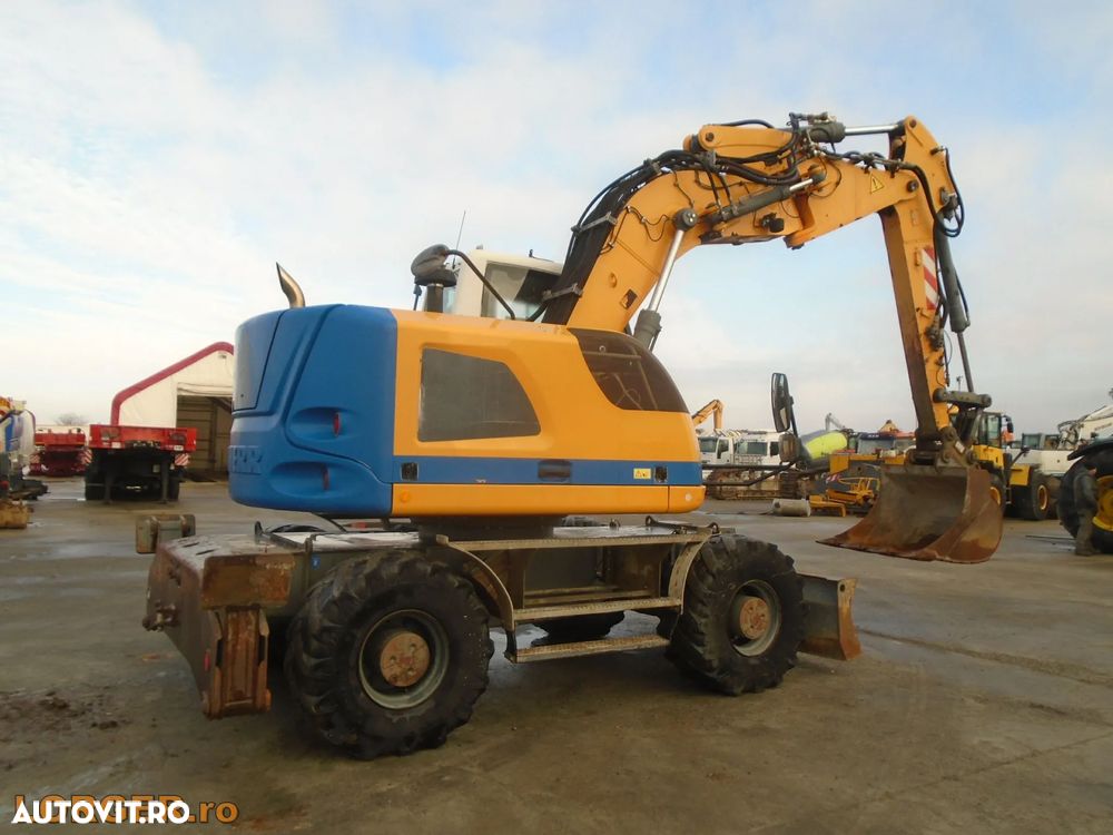 Liebherr A914 Compact - 3
