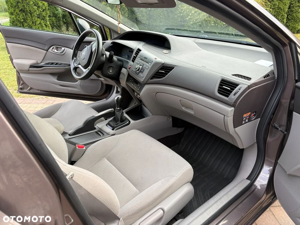 Honda Civic 1.8 Comfort - 10