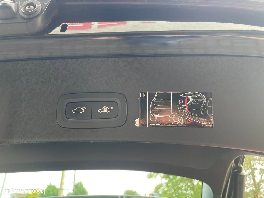 Volvo XC 40 1.5 T4 PHEV Inscription - 32