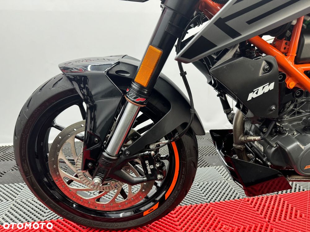 KTM Duke - 27