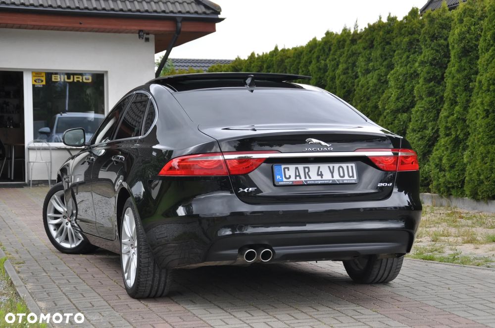 Jaguar XF 20d R-Sport - 3