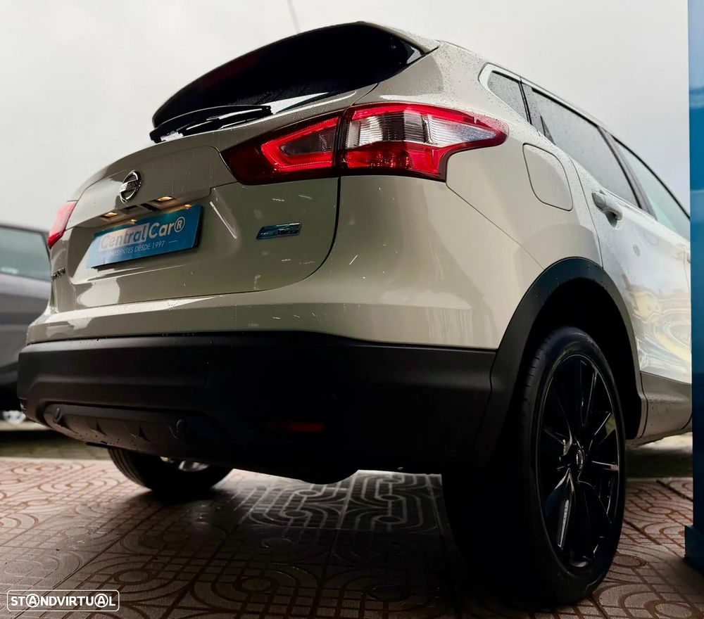 Nissan Qashqai 1.5 dCi N-Connecta 18 - 11