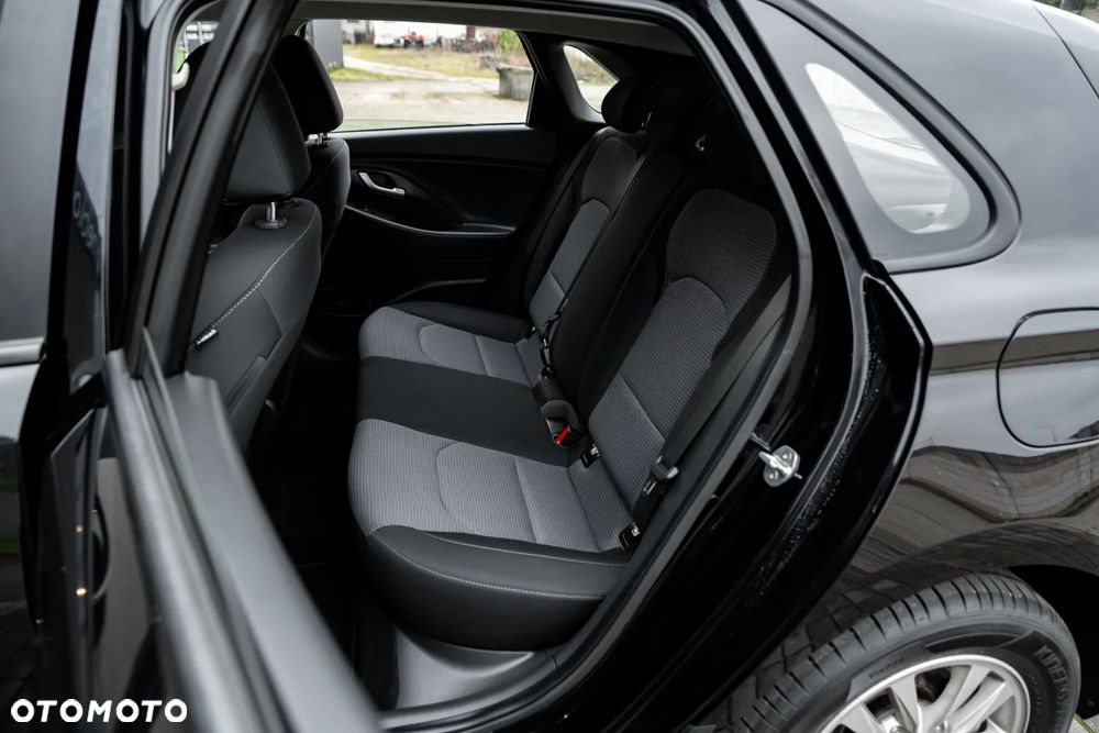 Hyundai i30 1.5 T-GDI 48V Premium DCT - 6