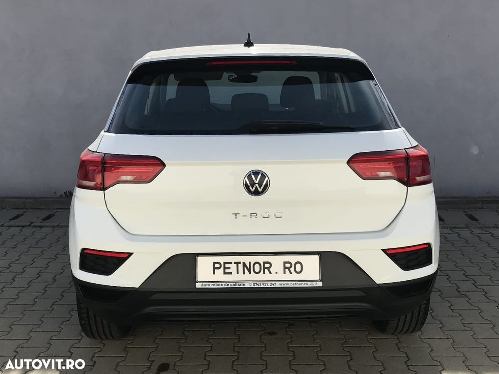 Volkswagen T-Roc - 13