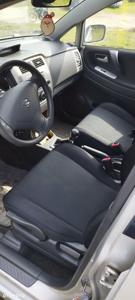 Suzuki Liana 1.6 - 10