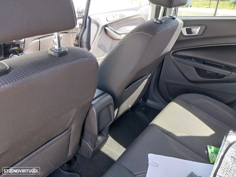 Ford Fiesta 1.5 TDCi Titanium - 3