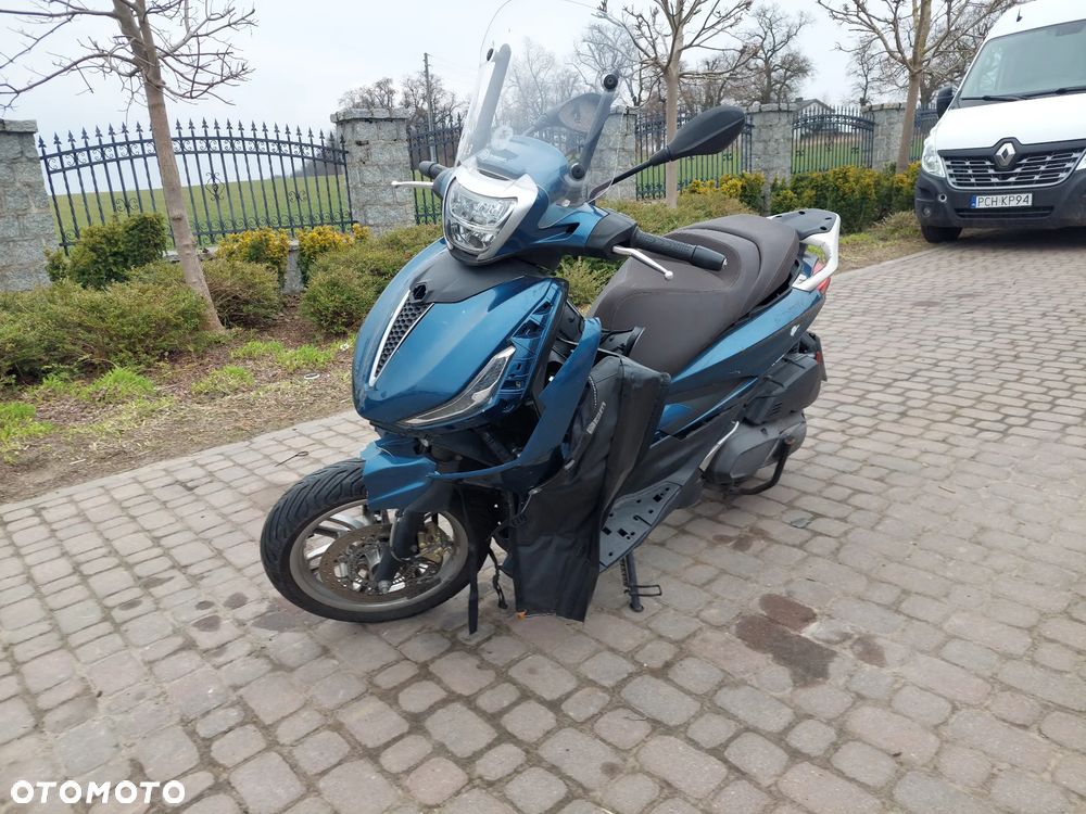 Piaggio Beverly - 1