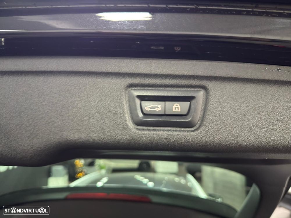 BMW 320 d Touring Line Sport Shadow Auto - 17