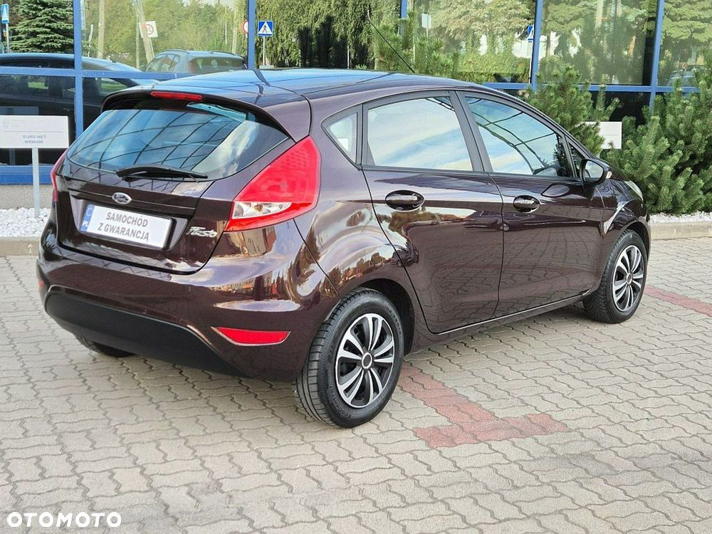 Ford Fiesta - 10