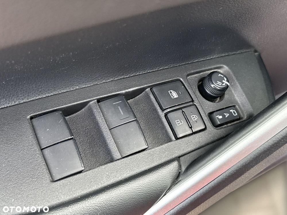 Toyota Corolla Cross 2.0 Hybrid Premiere Edition AWD - 19