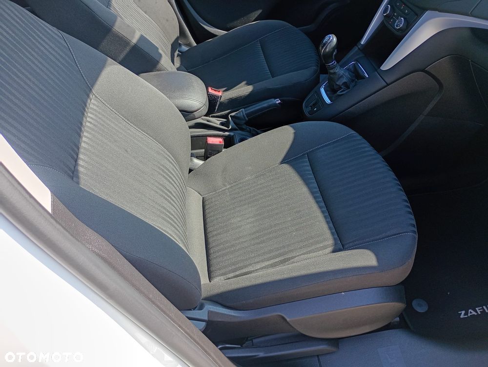 Opel Zafira Tourer 1.8 Edition - 24