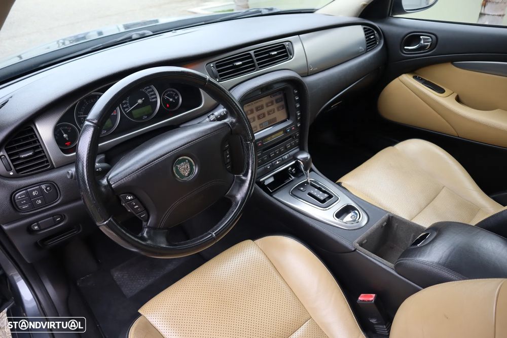 Jaguar S-Type 2.7 Twin Turbo Executive - 16