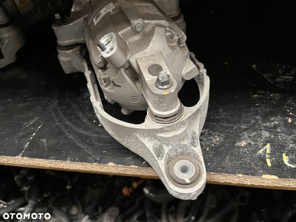 Sprężarka klimatyzacji EV Hyundai IONIQ 5 977E1G1050 - 3