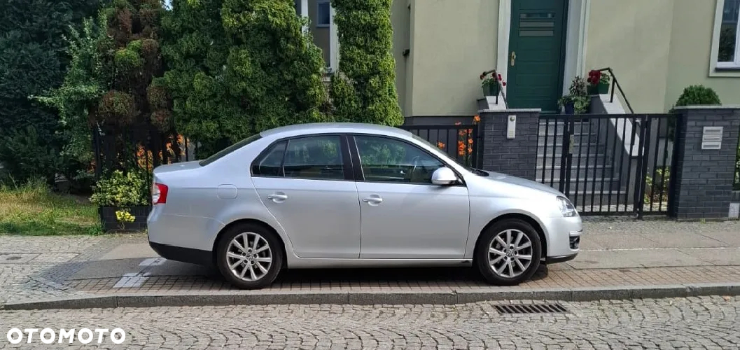 Volkswagen Jetta 1.4 TSI Trendline - 6