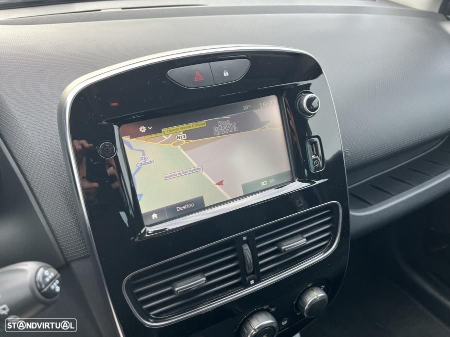 Renault Clio 1.5 dCi Limited EDition - 10