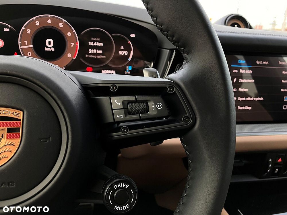 Porsche Cayenne - 26