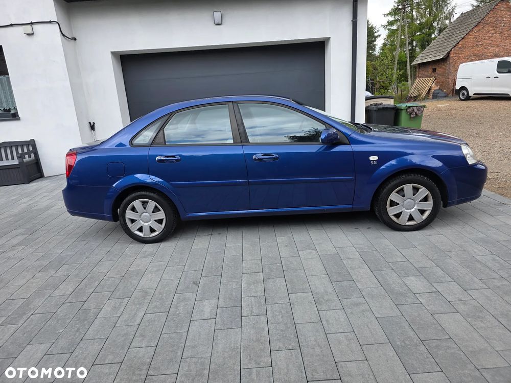 Chevrolet Nubira - 8
