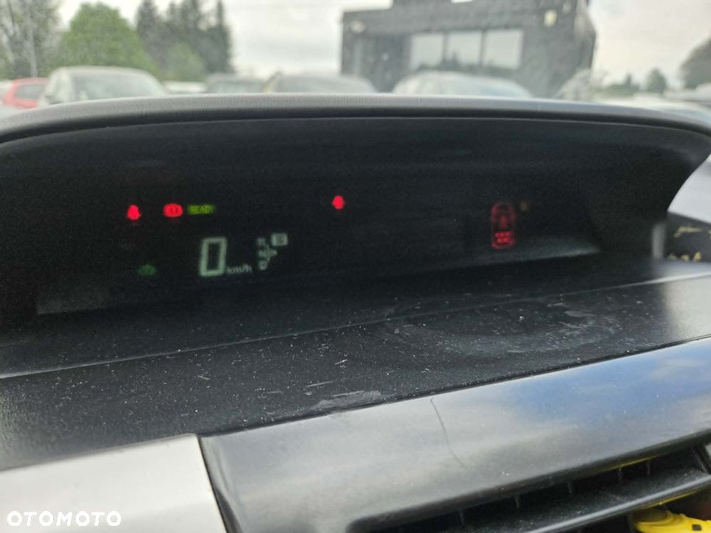 Toyota Prius+ (Hybrid) Executive - 18