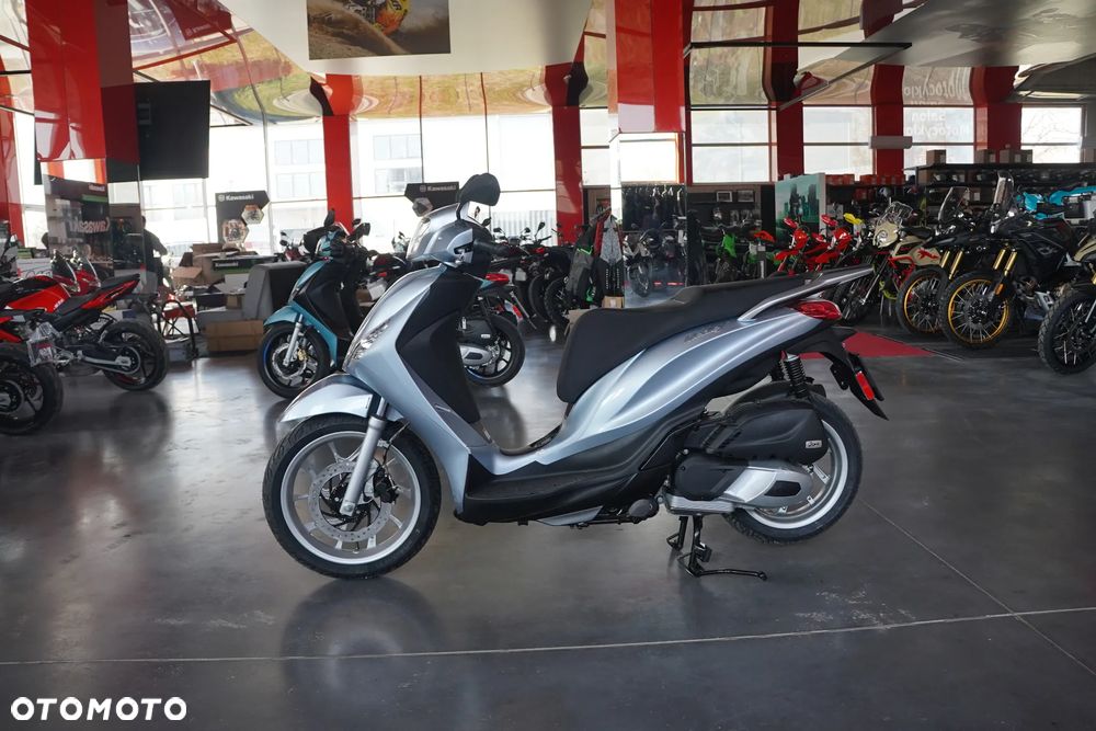 Piaggio Medley - 4