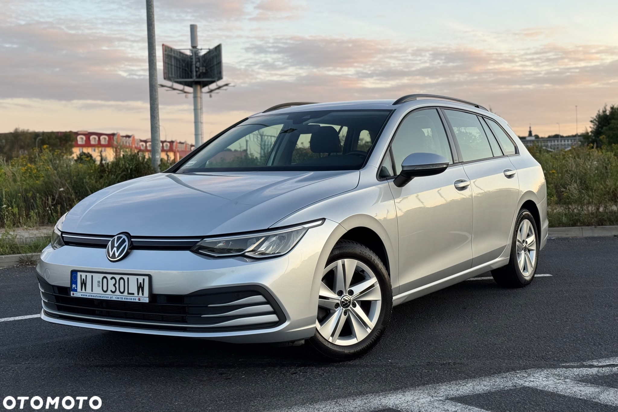 Volkswagen Golf VIII 1.5 TSI EVO Life - 4