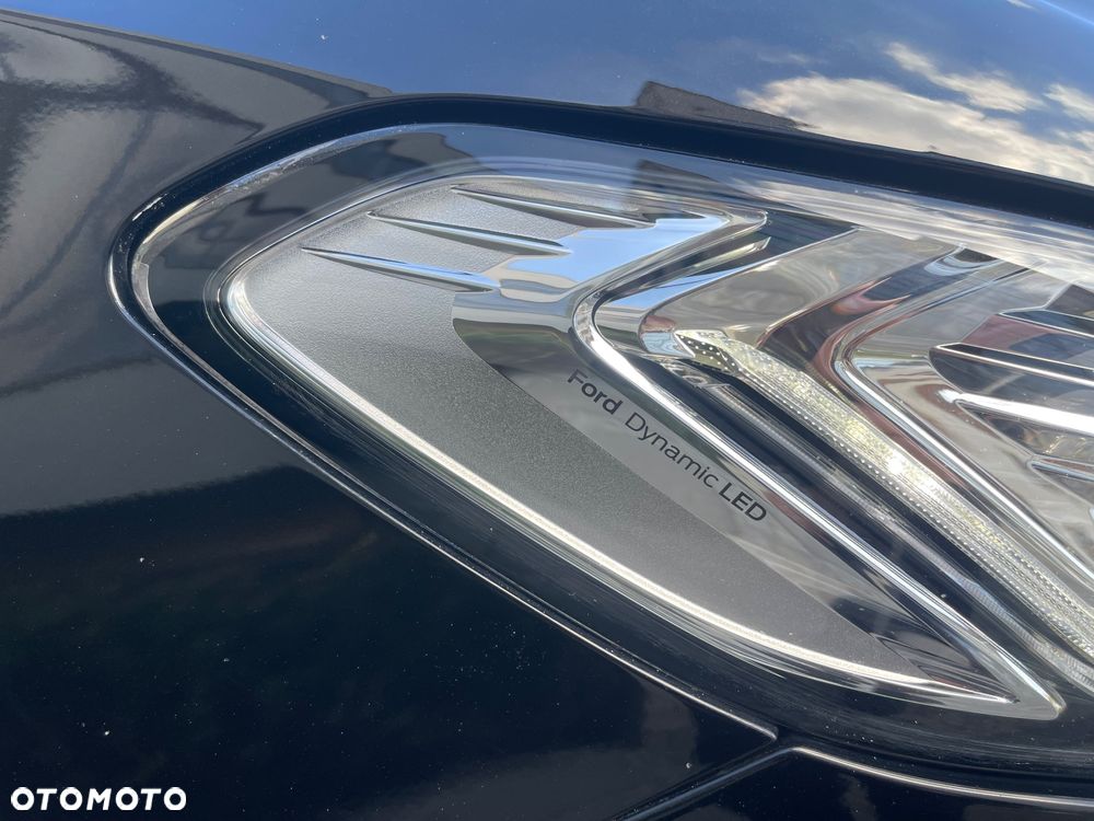 Ford Mondeo - 38