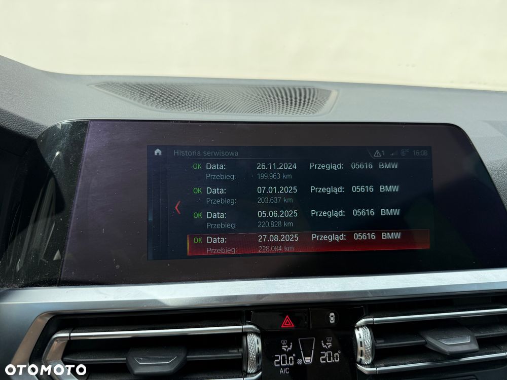 BMW Seria 3 320d M Sport - 31