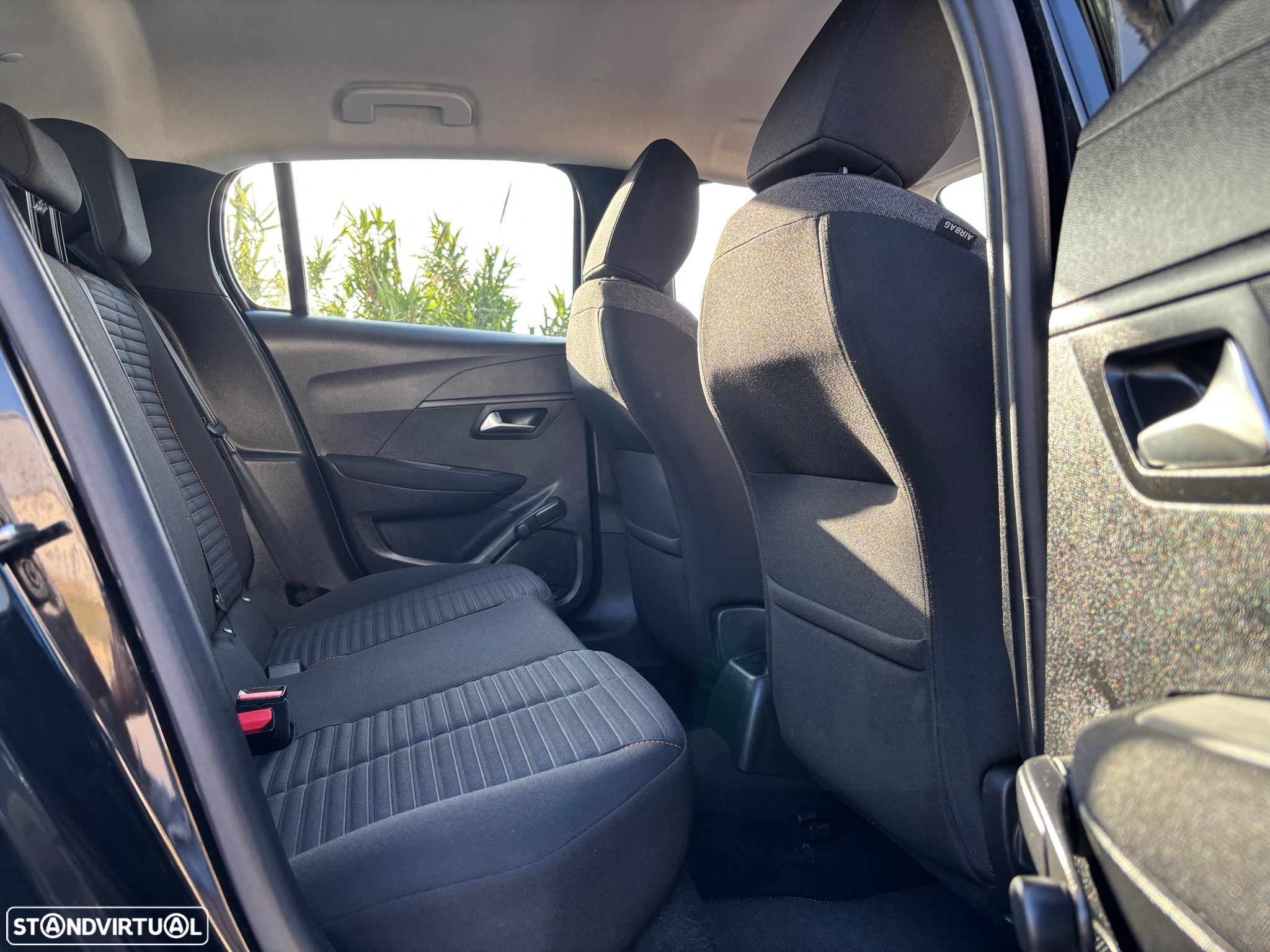 Peugeot 208 1.2 PureTech Active Pack - 6