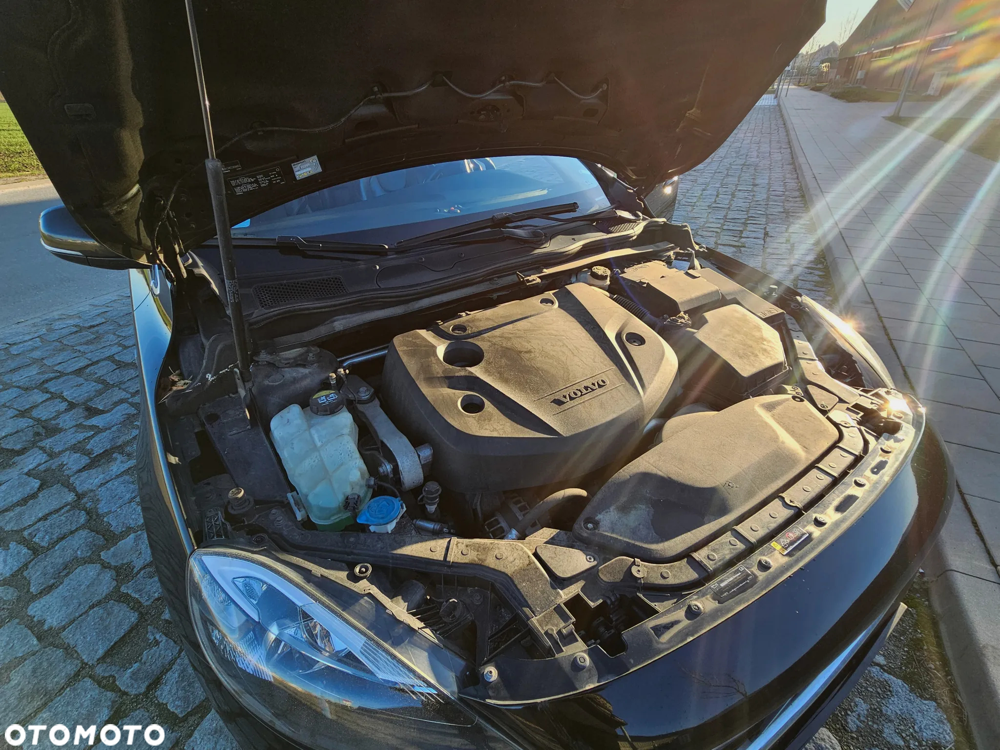 Volvo V40 D3 Drive-E Ocean Race - 11