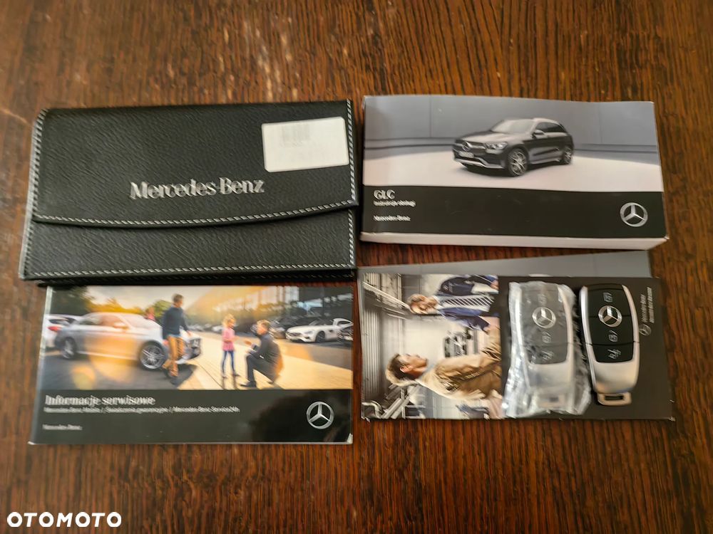 Mercedes-Benz GLC 300 d 4-Matic - 38