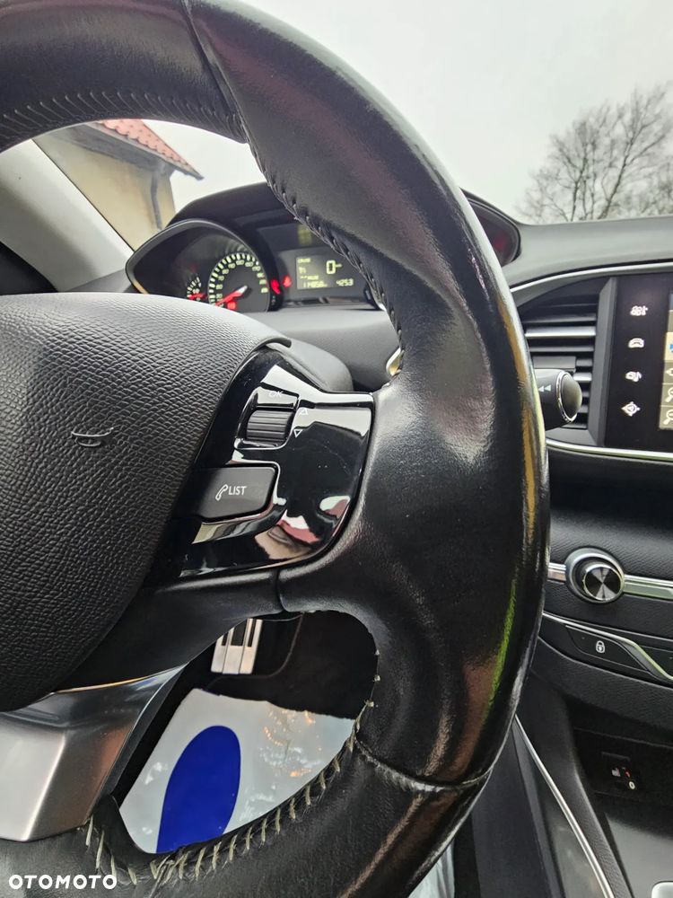 Peugeot 308 e-HDi 115 Stop & Start Allure - 19