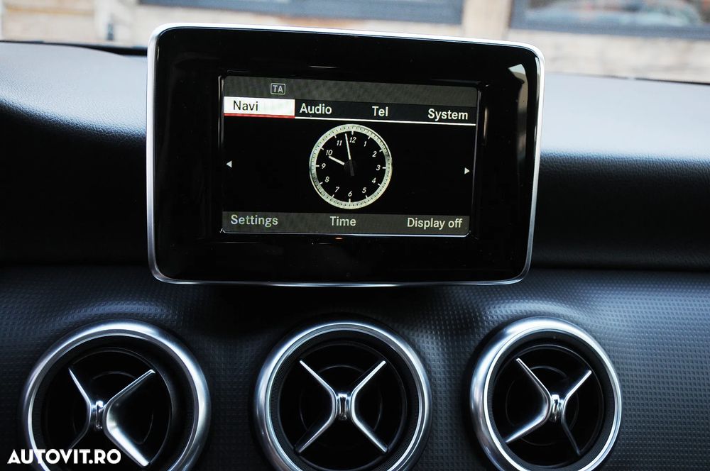 Mercedes-Benz A 180 AMG Line - 27